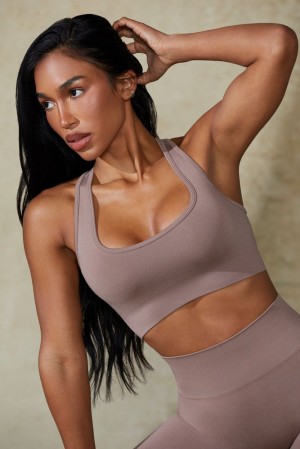 Mocha Oh Polly Mindset Cut Out Define Luxe Sports Bra | KFBE-92836