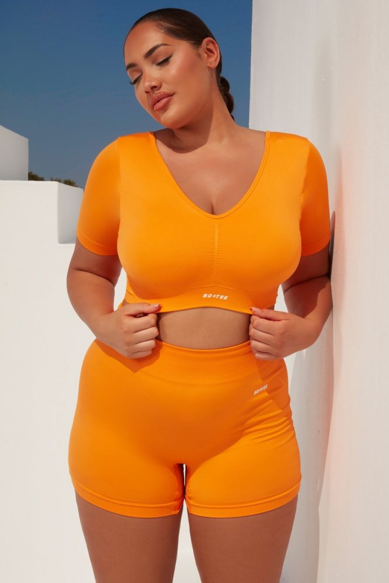 Orange Oh Polly Gradient Scoop Neck Ruched Crop Top | JWXC-76812