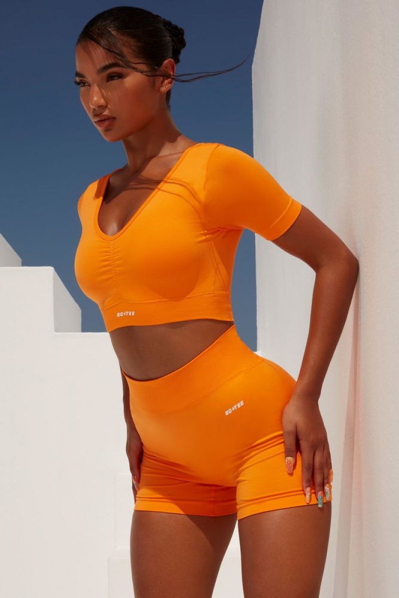 Orange Oh Polly Gradient Scoop Neck Ruched Crop Top | JWXC-76812